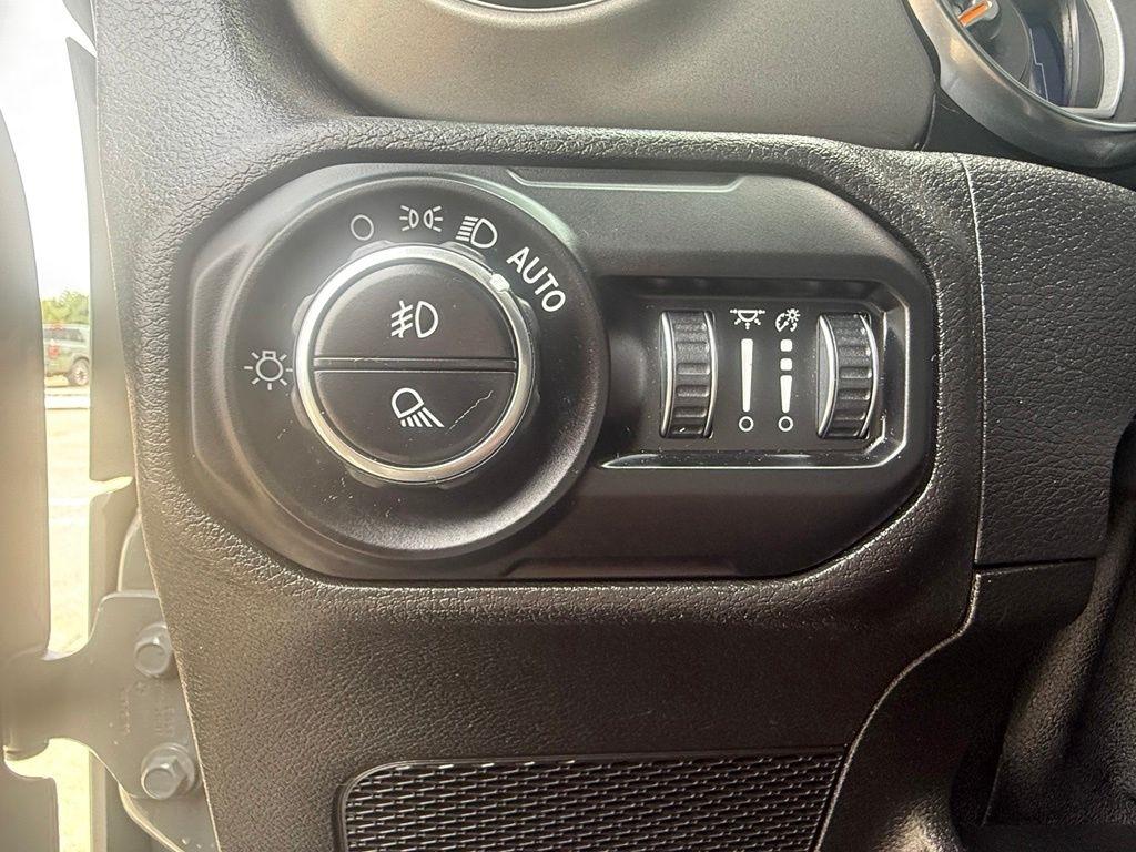 Jeep Gladiator  2021