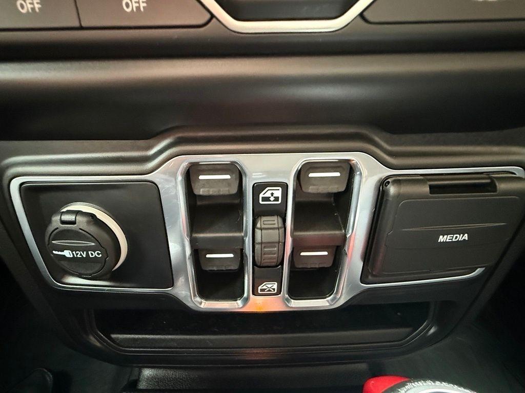 Jeep Gladiator  2021