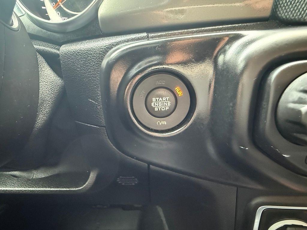 Jeep Gladiator  2021
