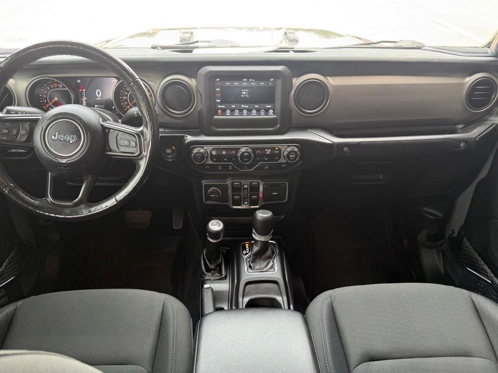 Jeep Gladiator  2021