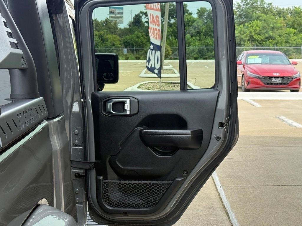 Jeep Gladiator  2021