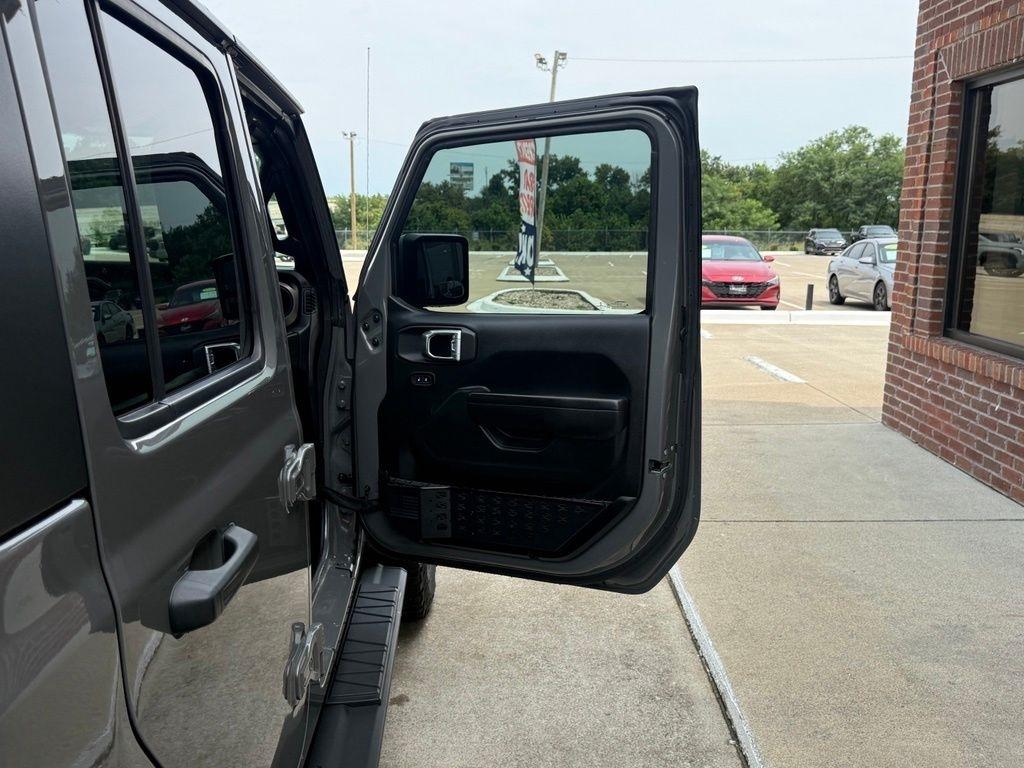 Jeep Gladiator  2021