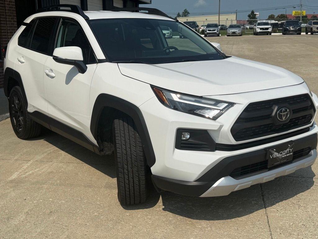 Toyota RAV4  2024