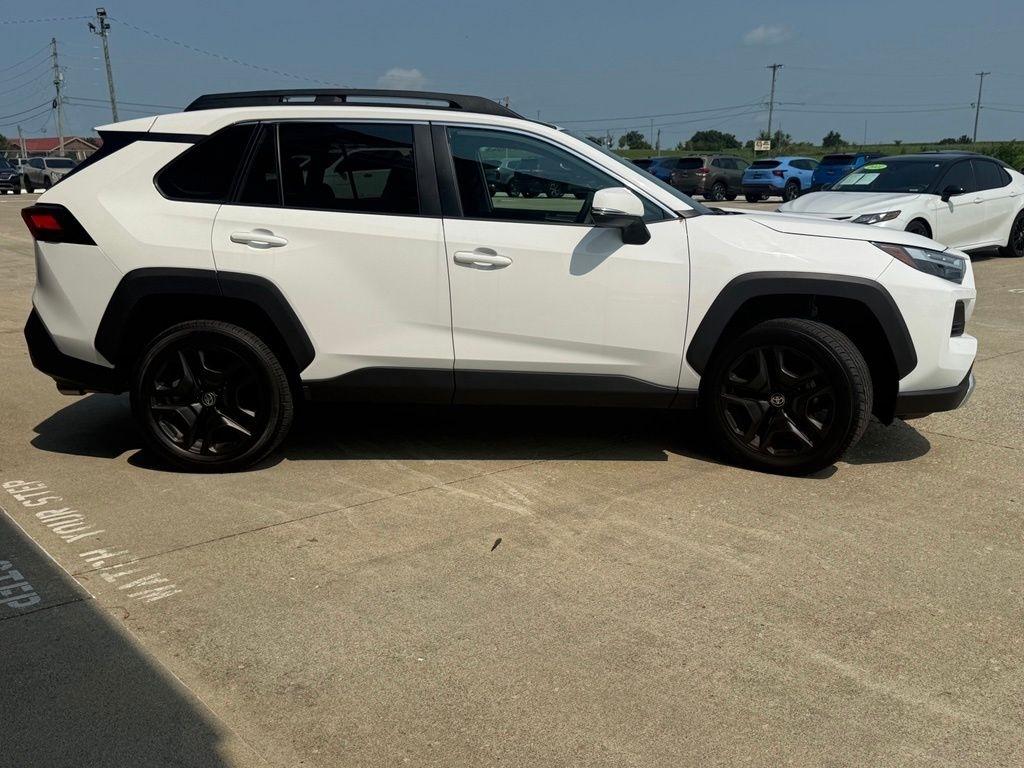 Toyota RAV4  2024