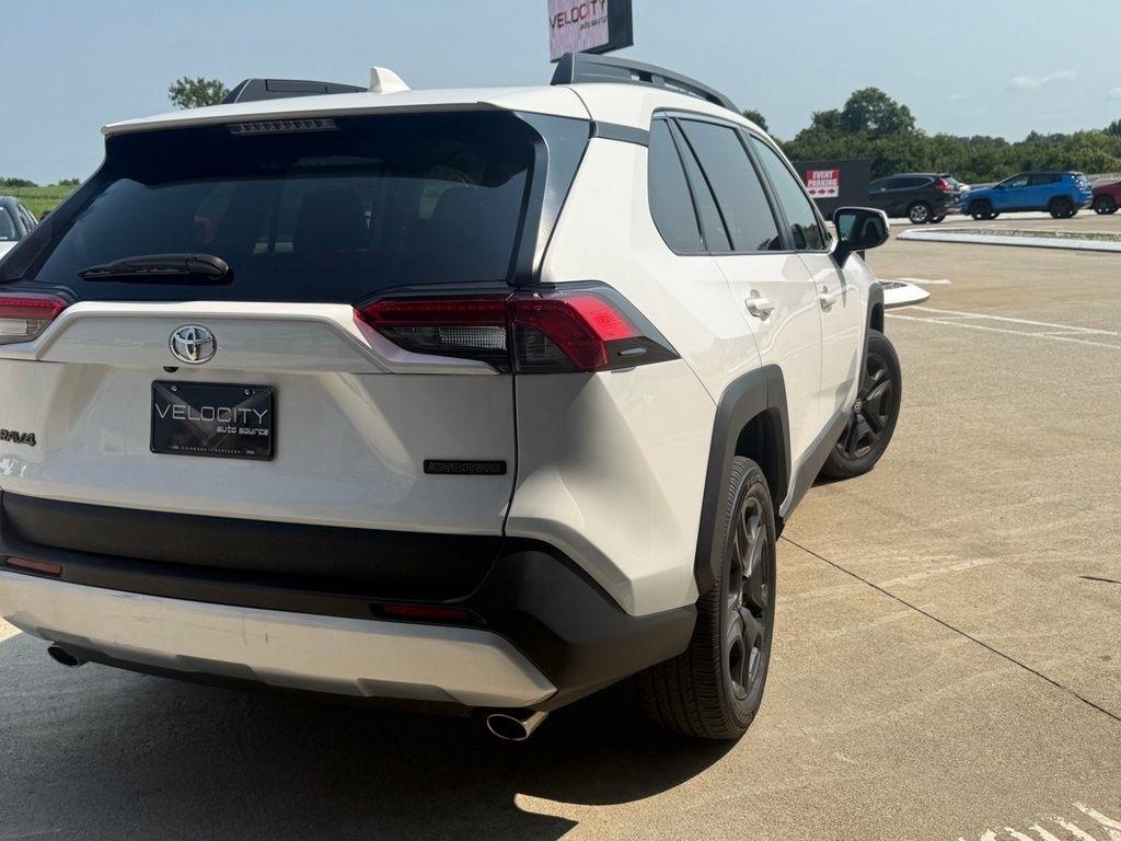 Toyota RAV4  2024