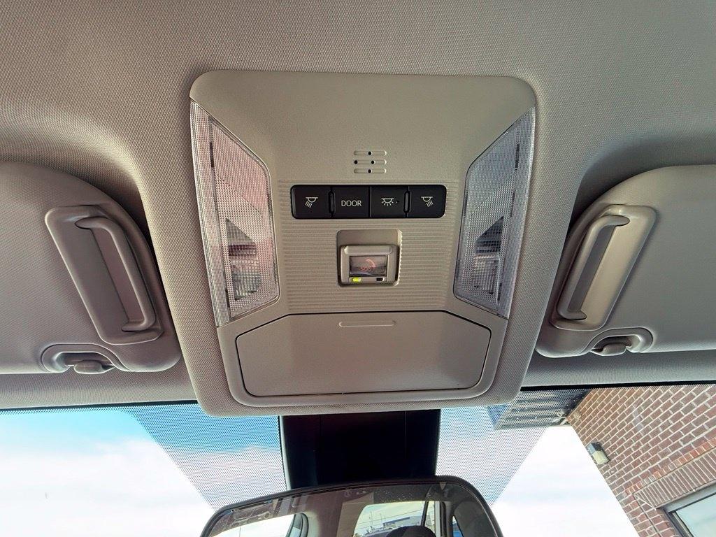 Toyota RAV4 Adventure AWD (Natl) 2024