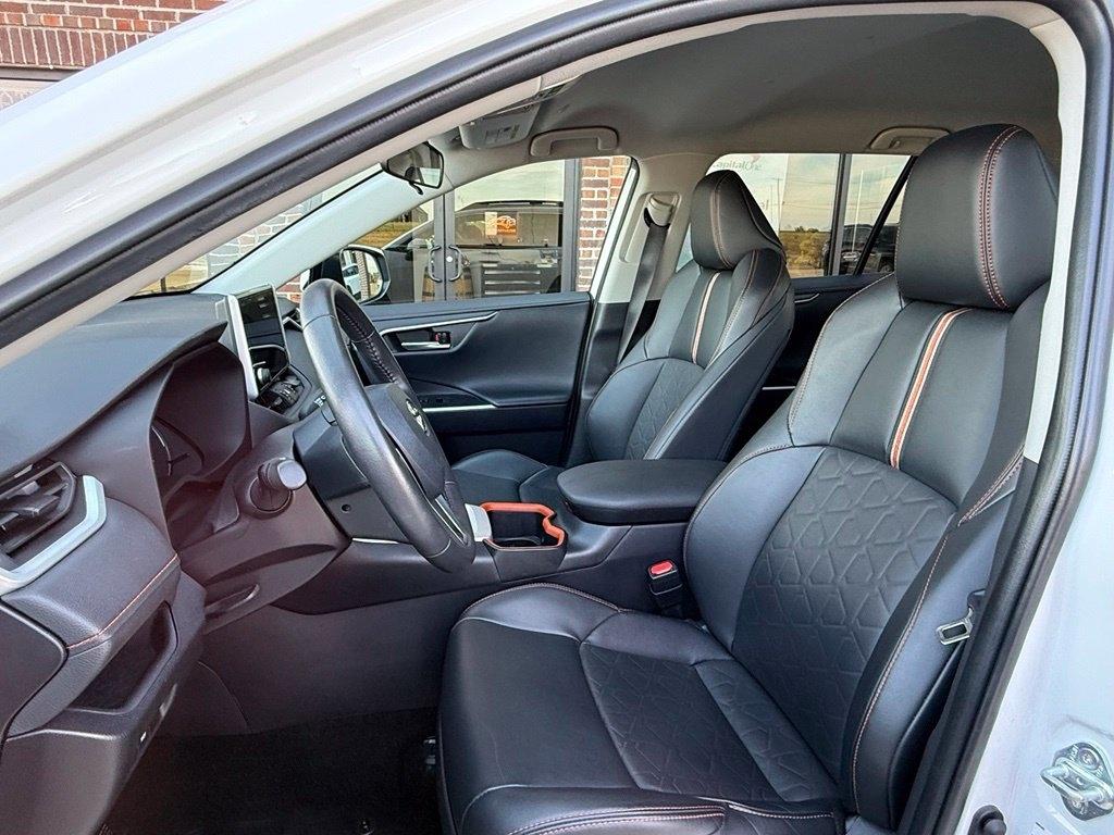 Toyota RAV4 Adventure AWD (Natl) 2024
