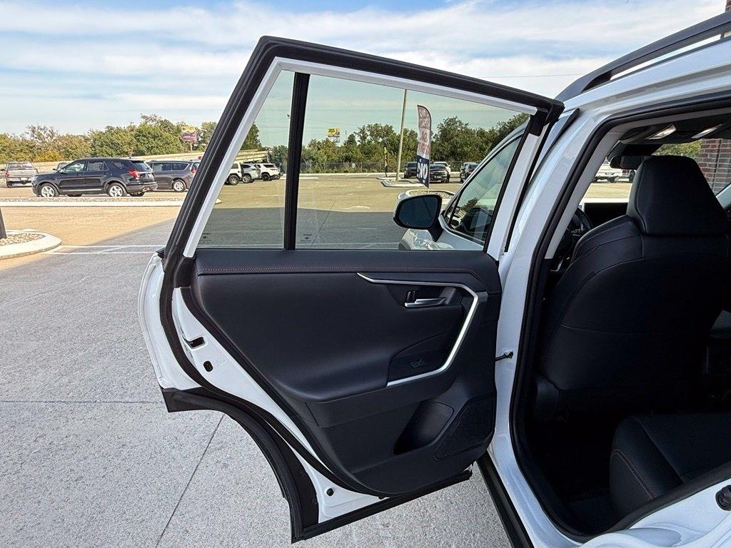 Toyota RAV4 Adventure AWD (Natl) 2024