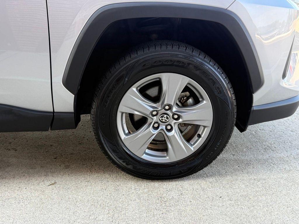 Toyota RAV4 Hybrid  2023