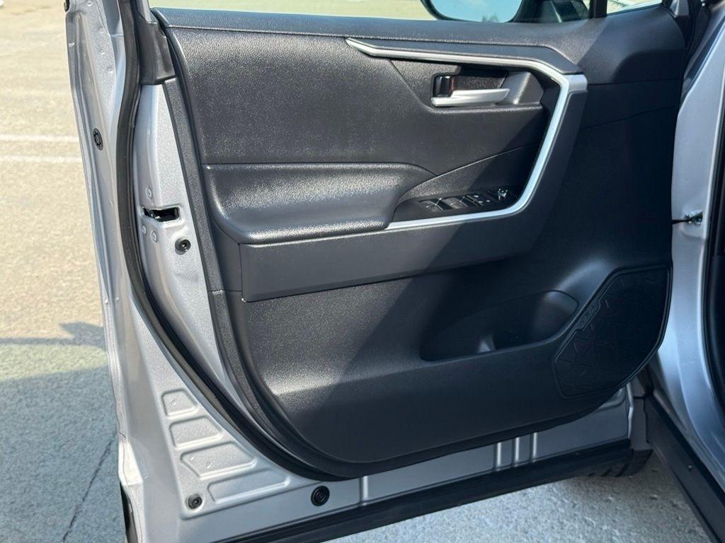 Toyota RAV4 Hybrid  2023