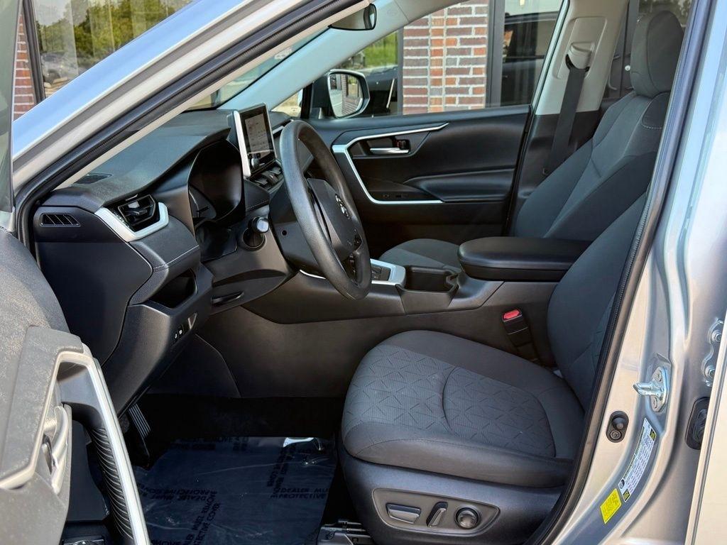 Toyota RAV4 Hybrid  2023