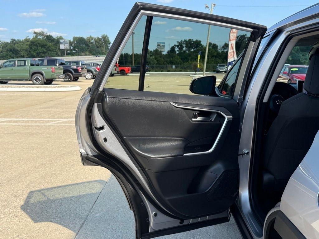 Toyota RAV4 Hybrid  2023
