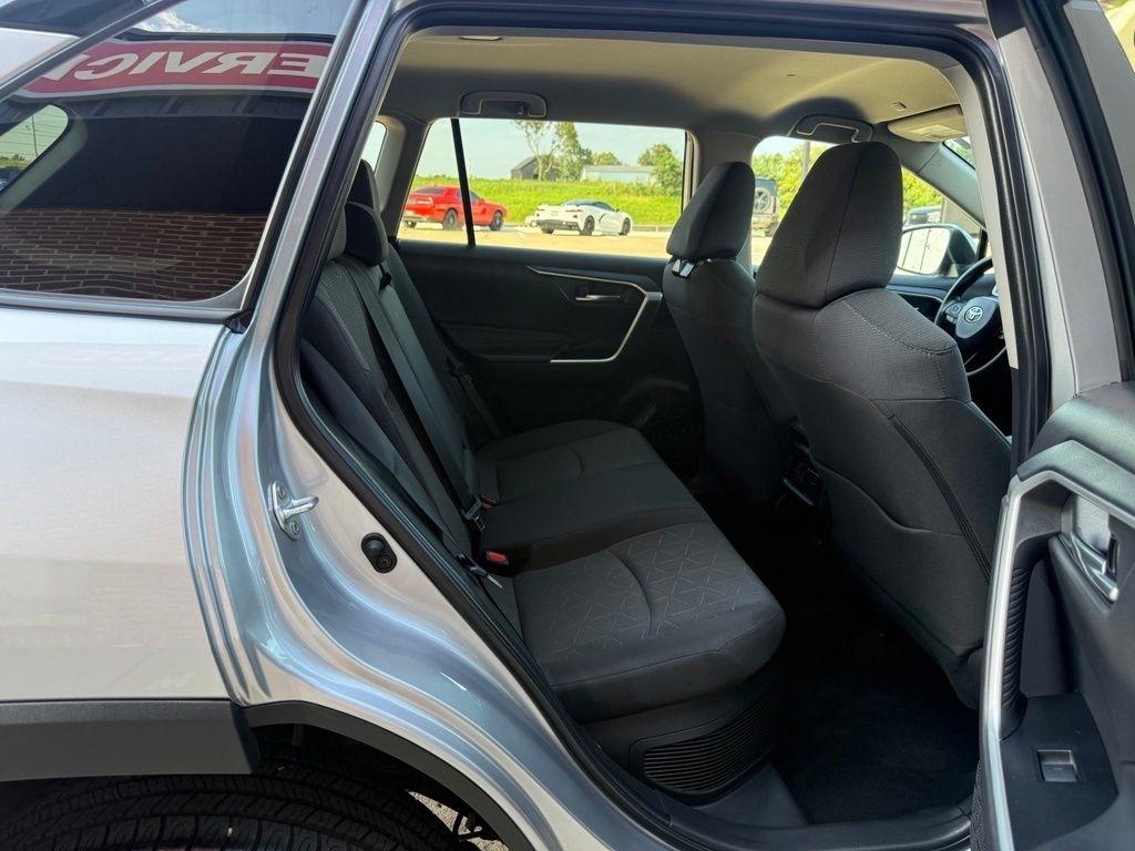 Toyota RAV4 Hybrid  2023