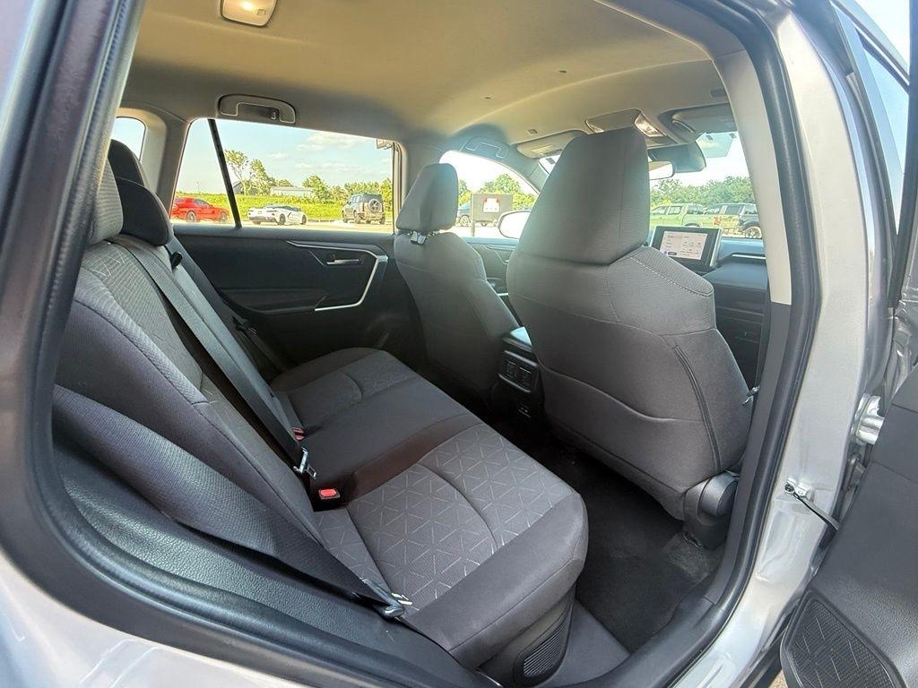 Toyota RAV4 Hybrid  2023