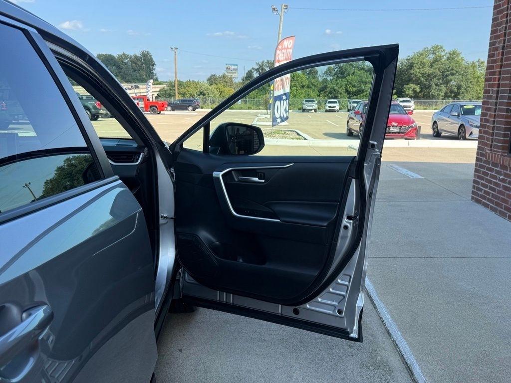Toyota RAV4 Hybrid  2023