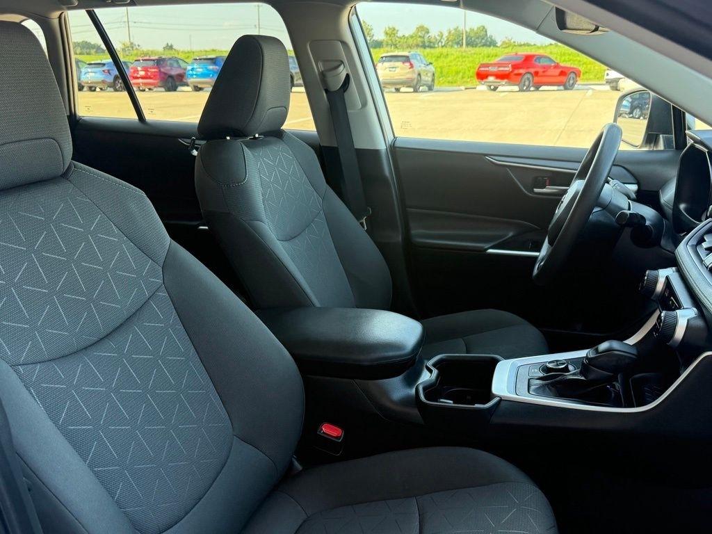 Toyota RAV4 Hybrid  2023