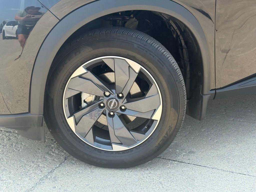 Nissan Rogue  2026