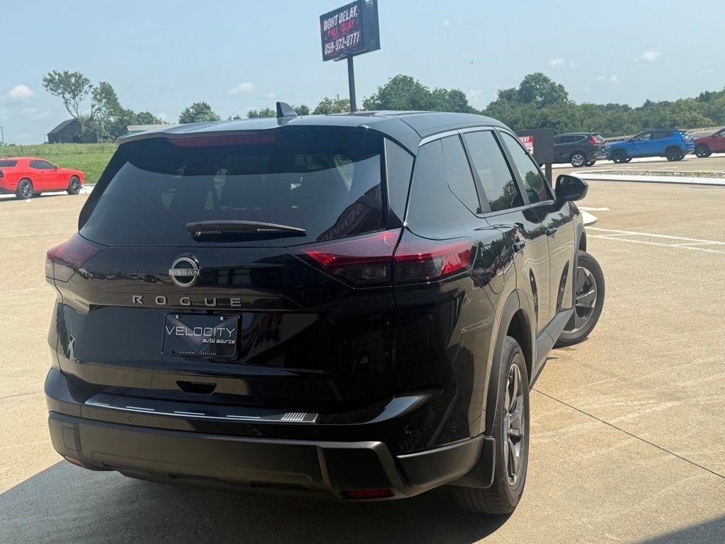 Nissan Rogue  2026