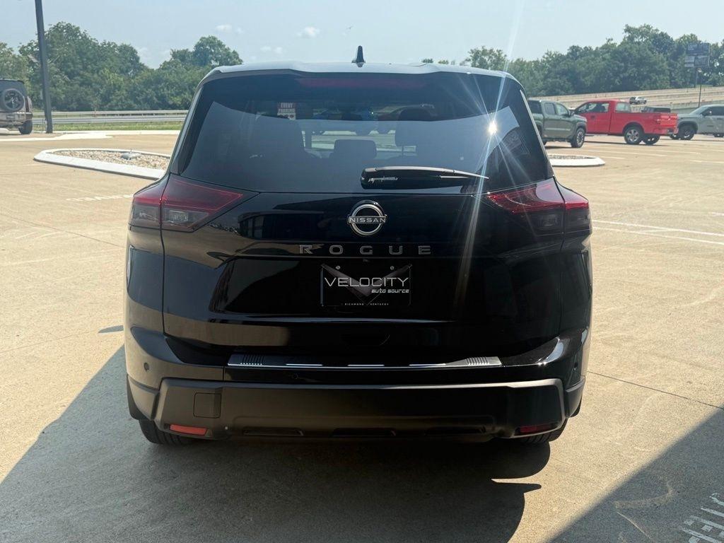 Nissan Rogue  2026
