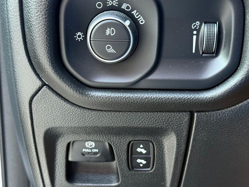 RAM 1500  2023