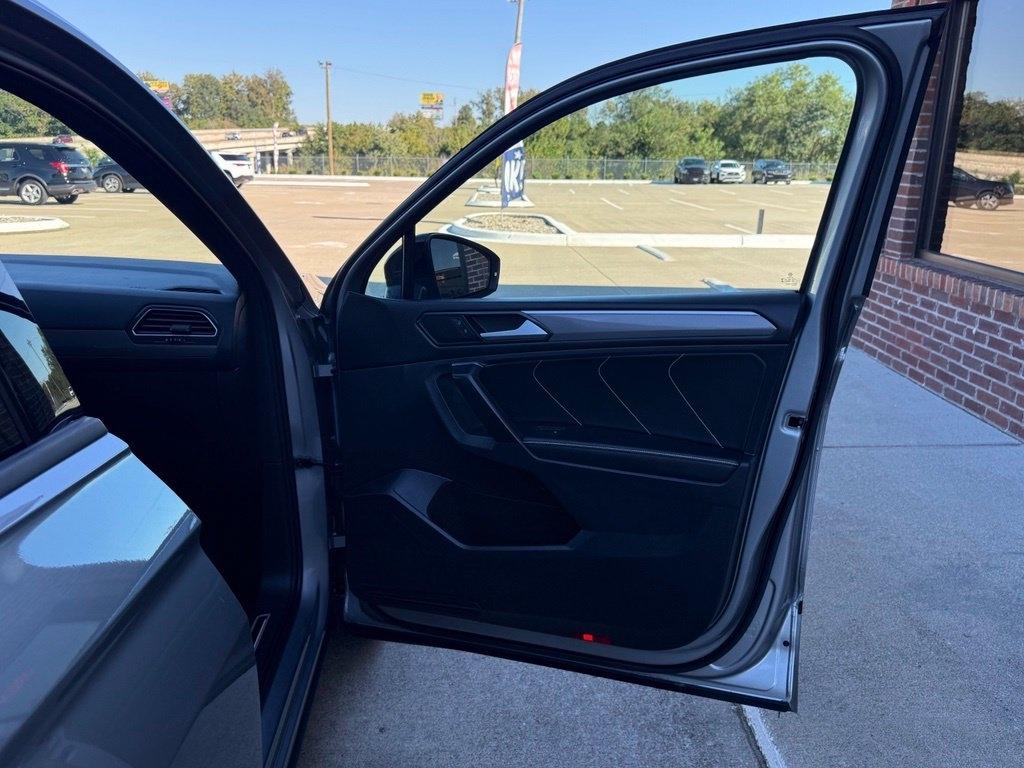 Volkswagen Tiguan 2.0T SE R-Line Black 4MOTION 2023