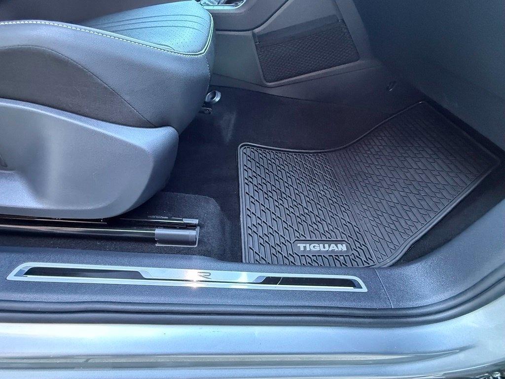 Volkswagen Tiguan 2.0T SE R-Line Black 4MOTION 2023