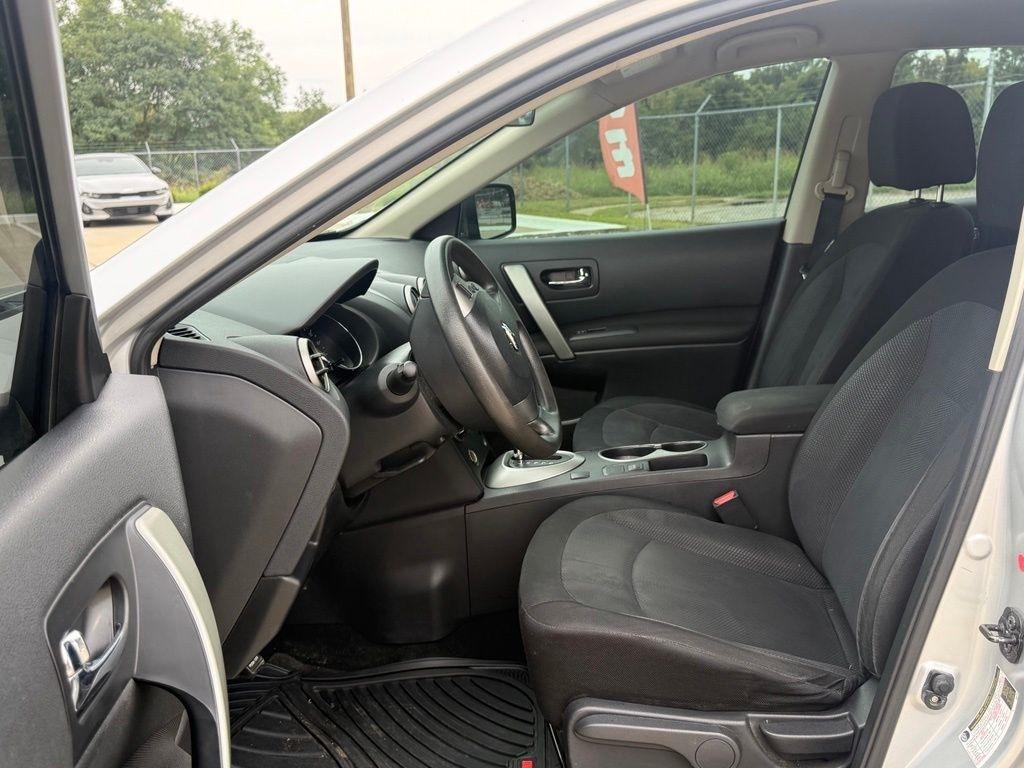 Nissan Rogue  2013
