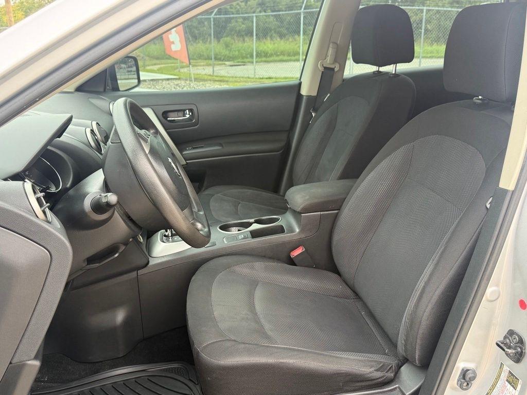 Nissan Rogue  2013