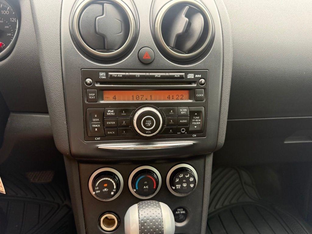 Nissan Rogue  2013