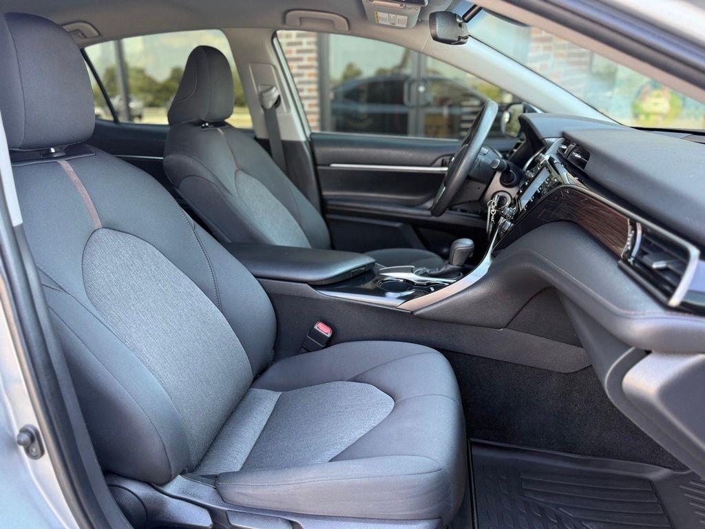 Toyota Camry  2020