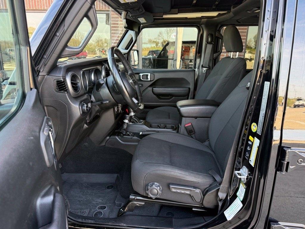 Jeep Wrangler Willys 4 Door 4x4 2023