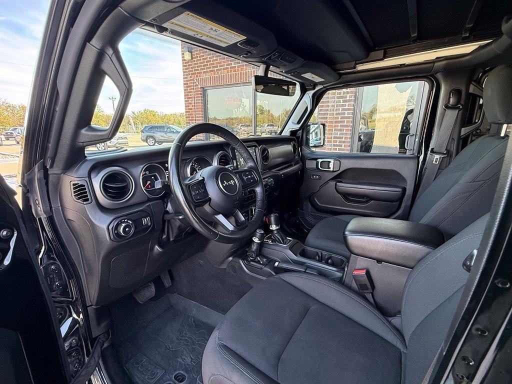 Jeep Wrangler Willys 4 Door 4x4 2023