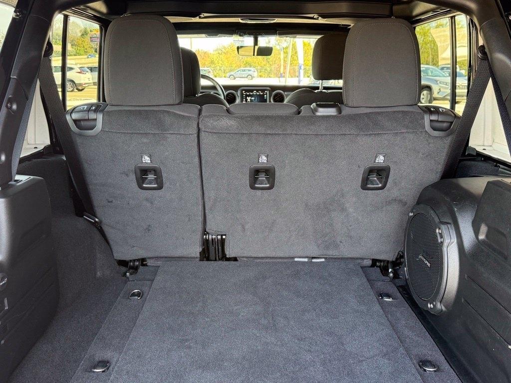 Jeep Wrangler Willys 4 Door 4x4 2023