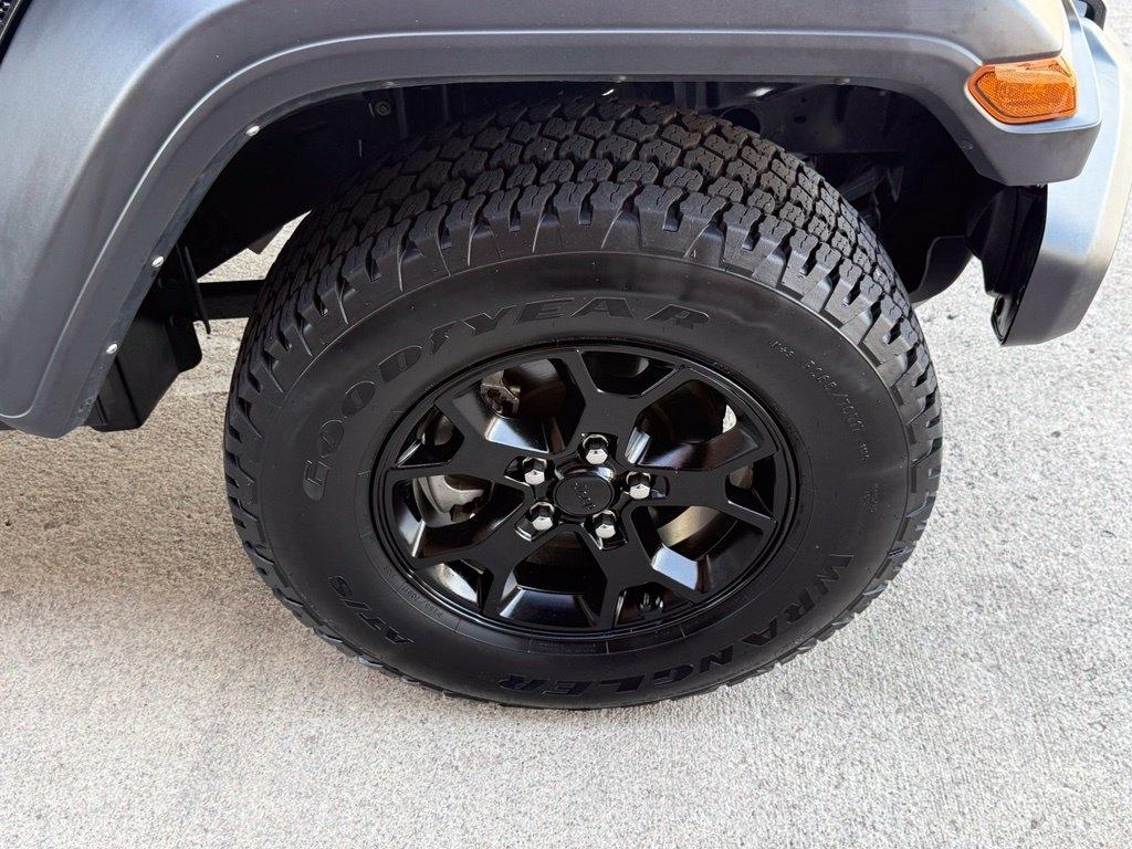 Jeep Wrangler Willys 4 Door 4x4 2023