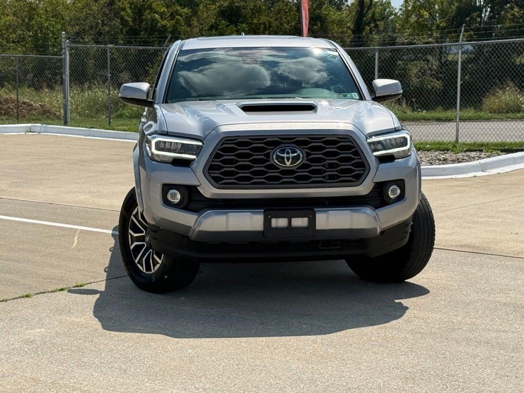 Toyota Tacoma  2021