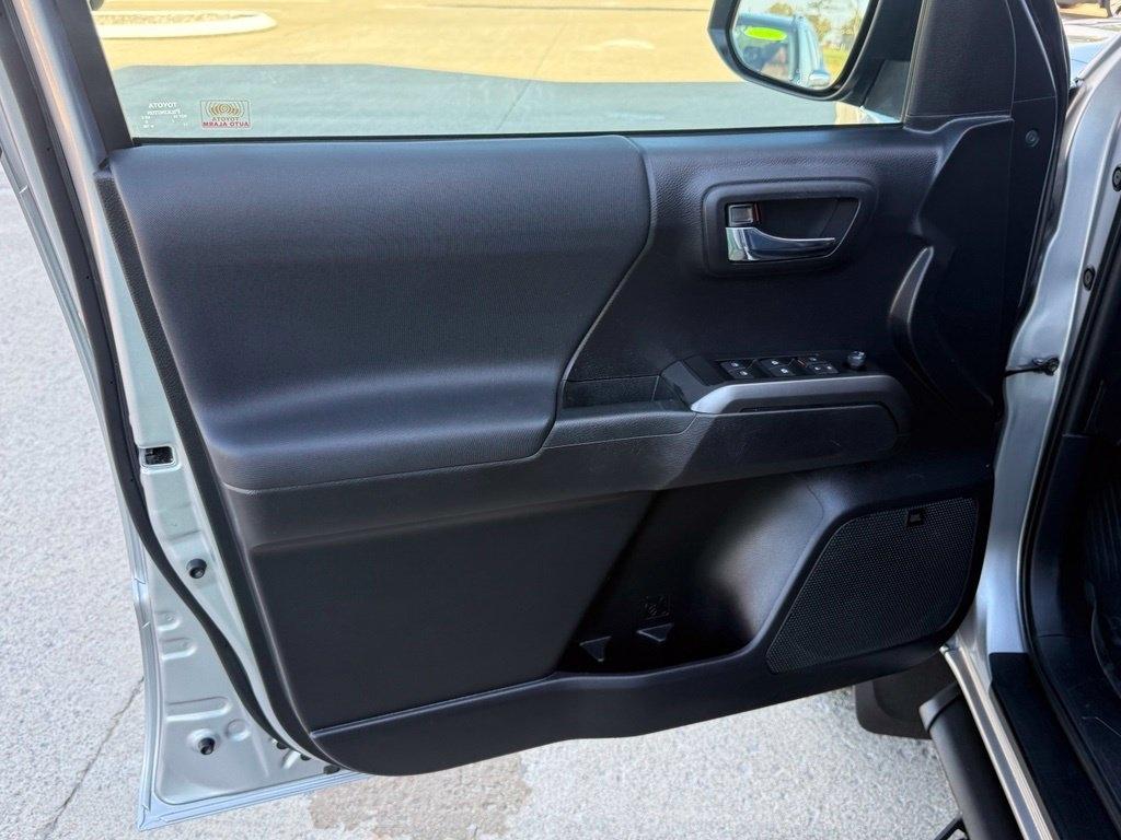 Toyota Tacoma TRD Sport Double Cab 5' Bed V6 MT (Natl) 2021