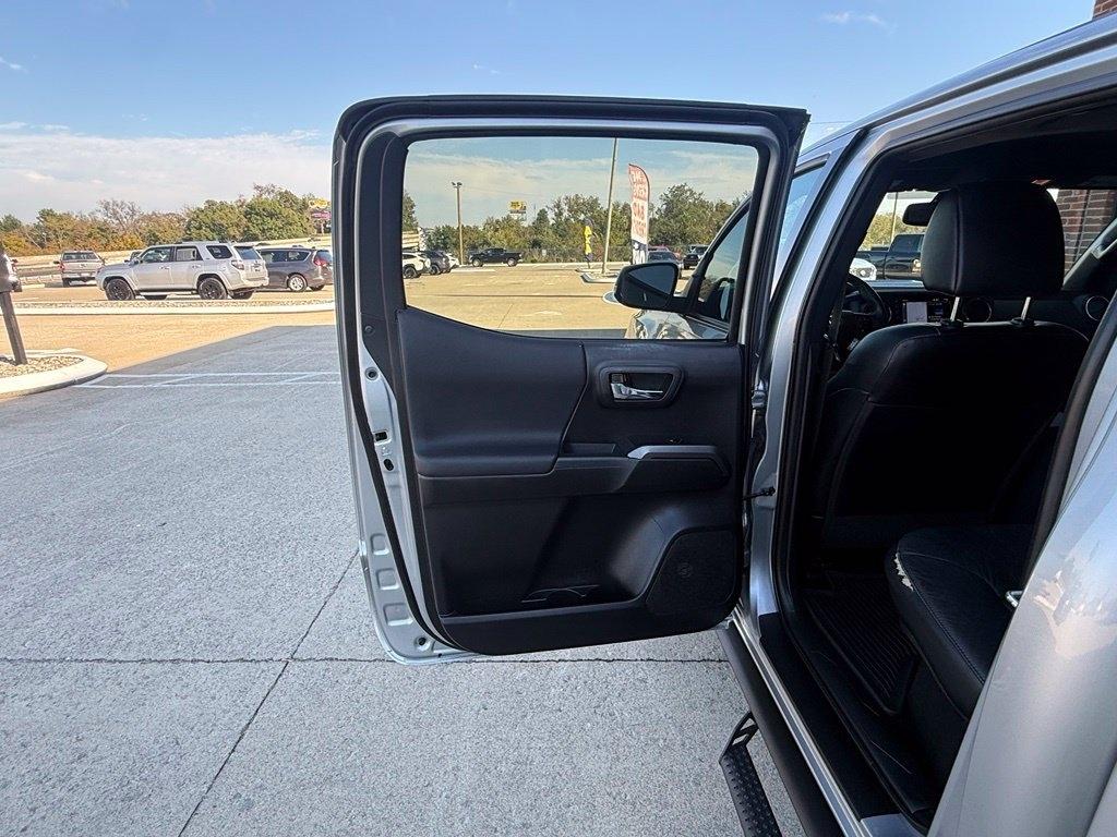 Toyota Tacoma TRD Sport Double Cab 5' Bed V6 MT (Natl) 2021