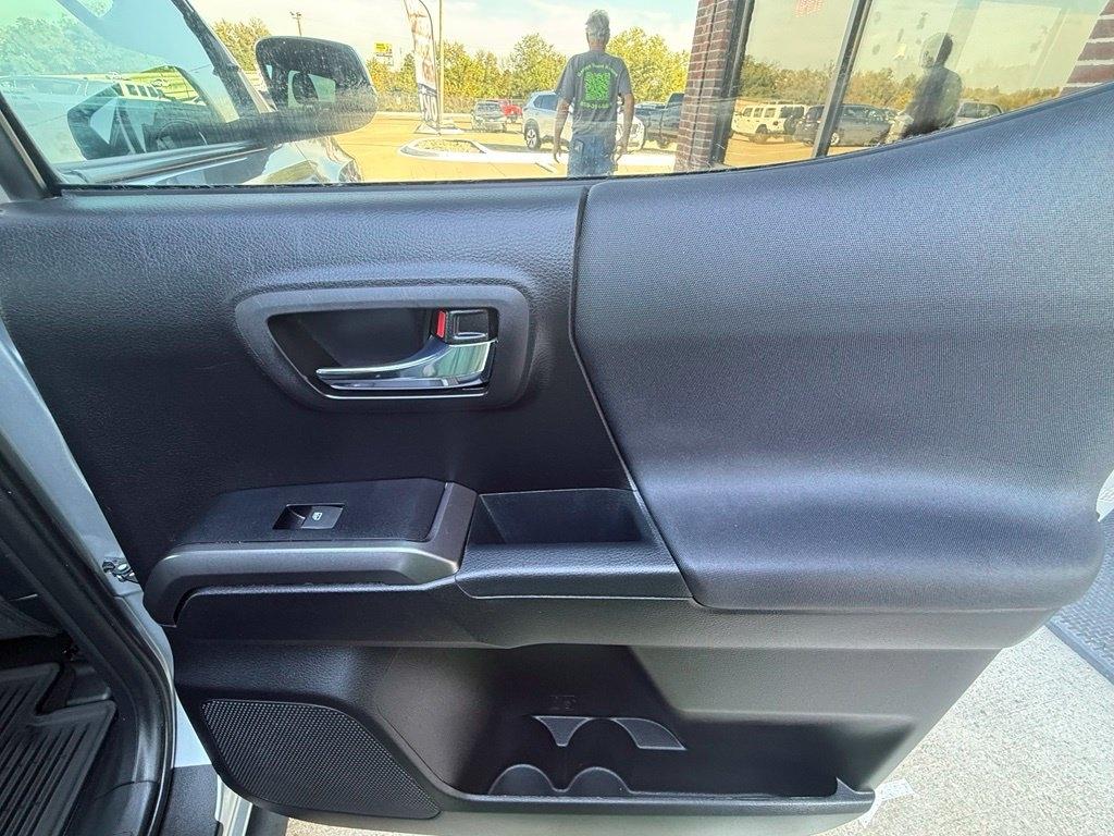 Toyota Tacoma TRD Sport Double Cab 5' Bed V6 MT (Natl) 2021