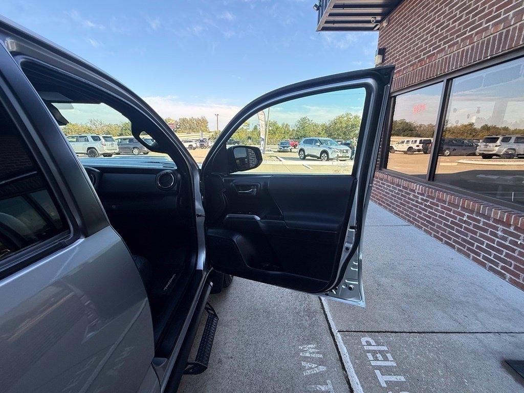 Toyota Tacoma TRD Sport Double Cab 5' Bed V6 MT (Natl) 2021