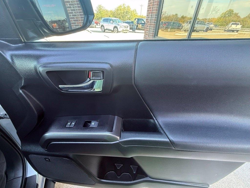 Toyota Tacoma TRD Sport Double Cab 5' Bed V6 MT (Natl) 2021