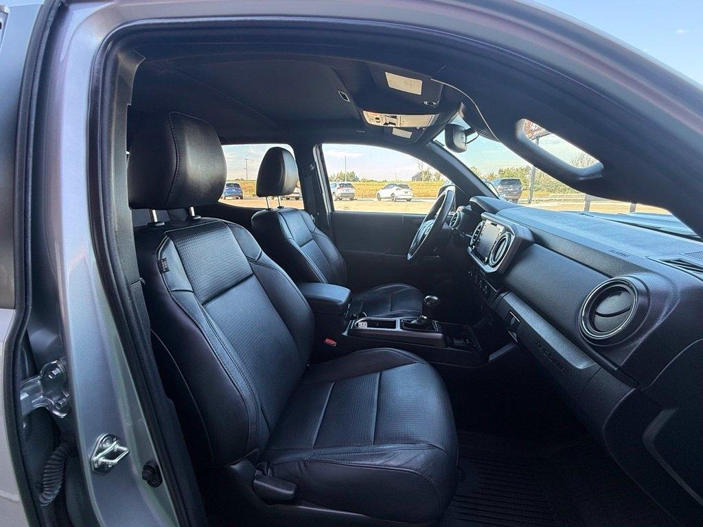 Toyota Tacoma TRD Sport Double Cab 5' Bed V6 MT (Natl) 2021