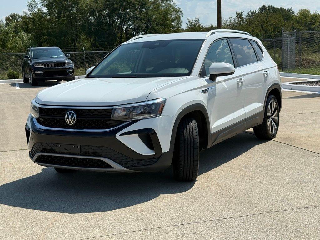 Volkswagen Taos  2024