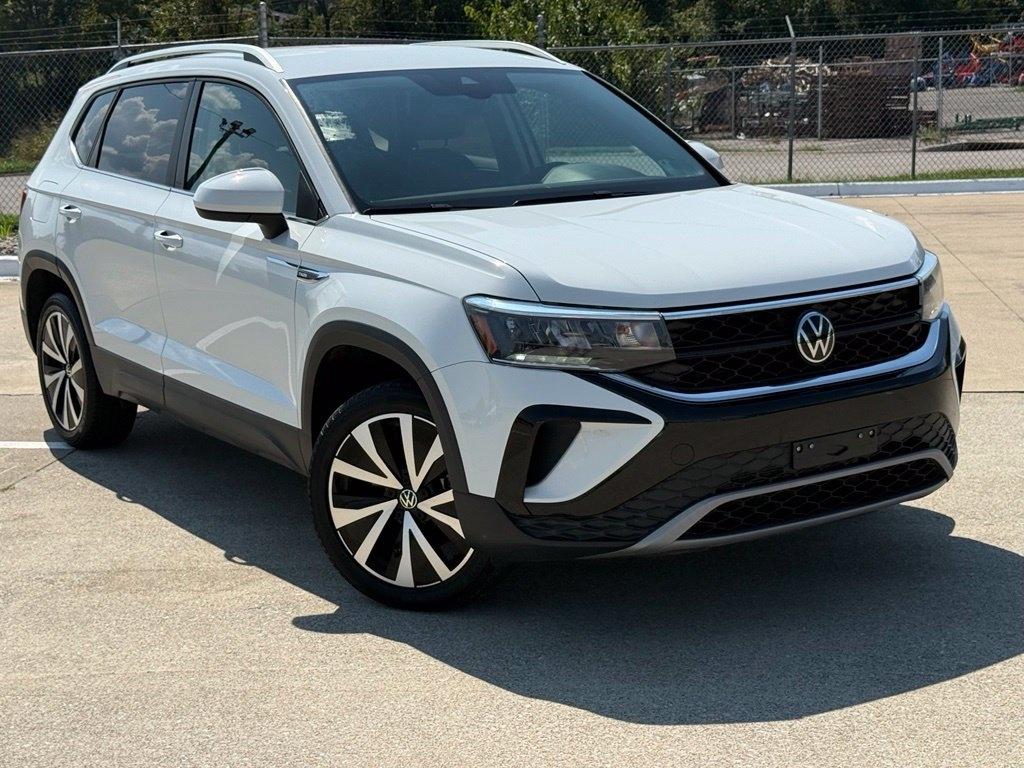 Volkswagen Taos  2024