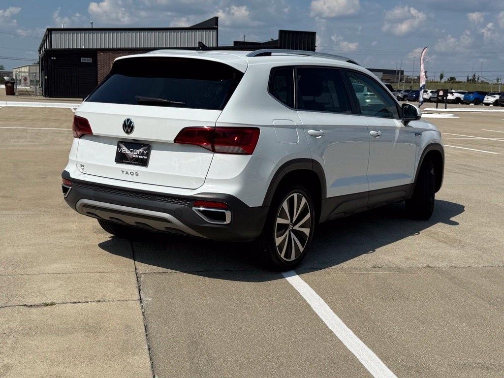 Volkswagen Taos  2024