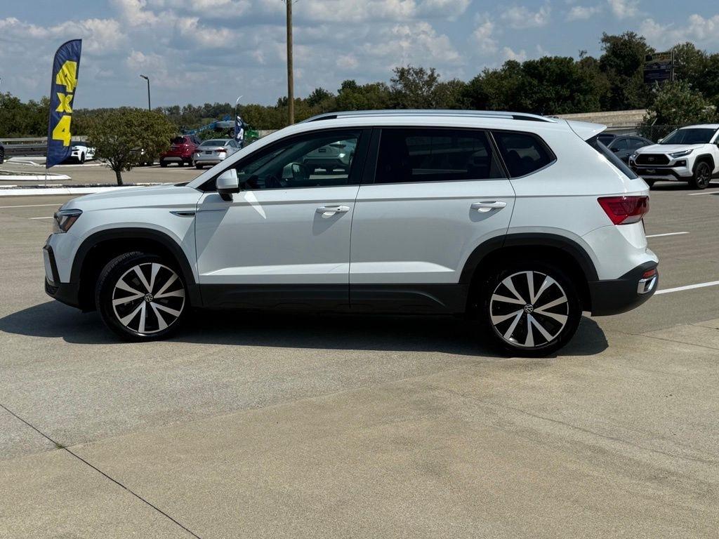 Volkswagen Taos  2024