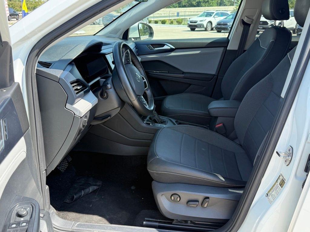 Volkswagen Taos  2024