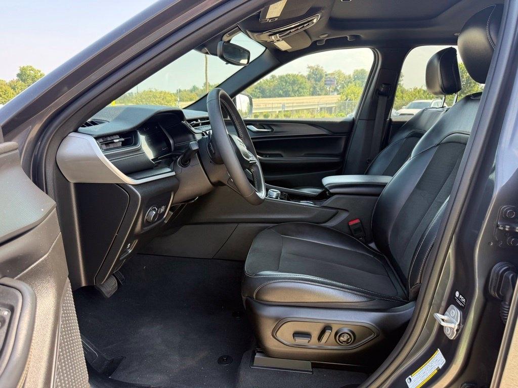 Jeep Grand Cherokee  2023