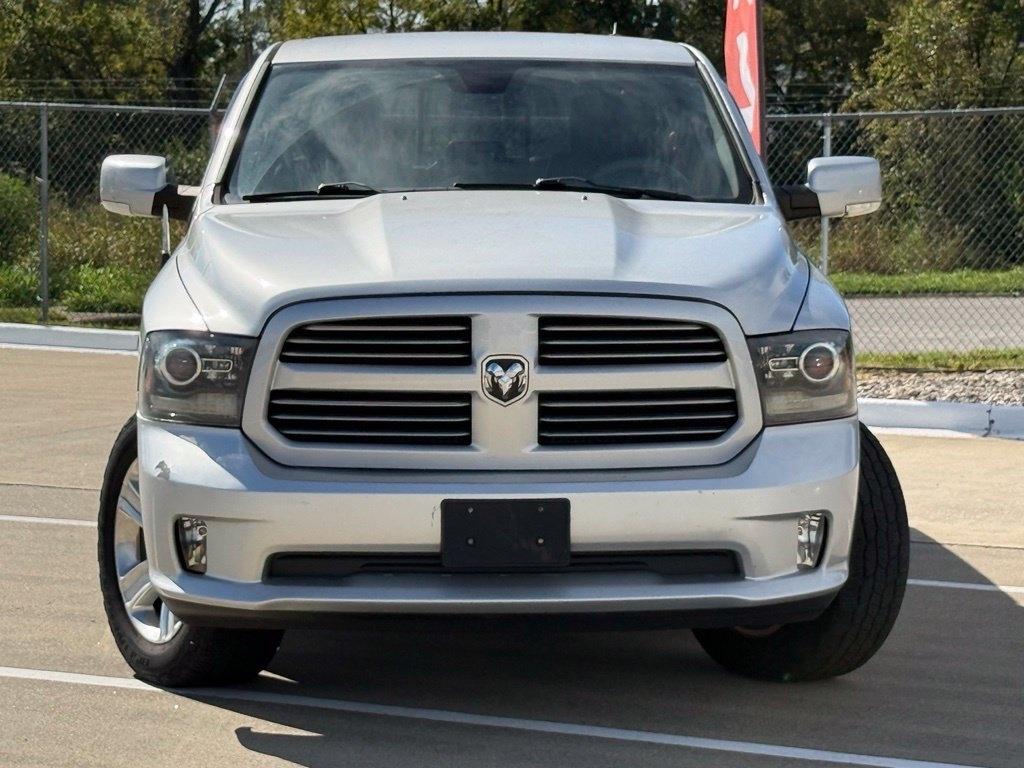 RAM 1500 4WD Quad Cab 140.5" Sport 2016