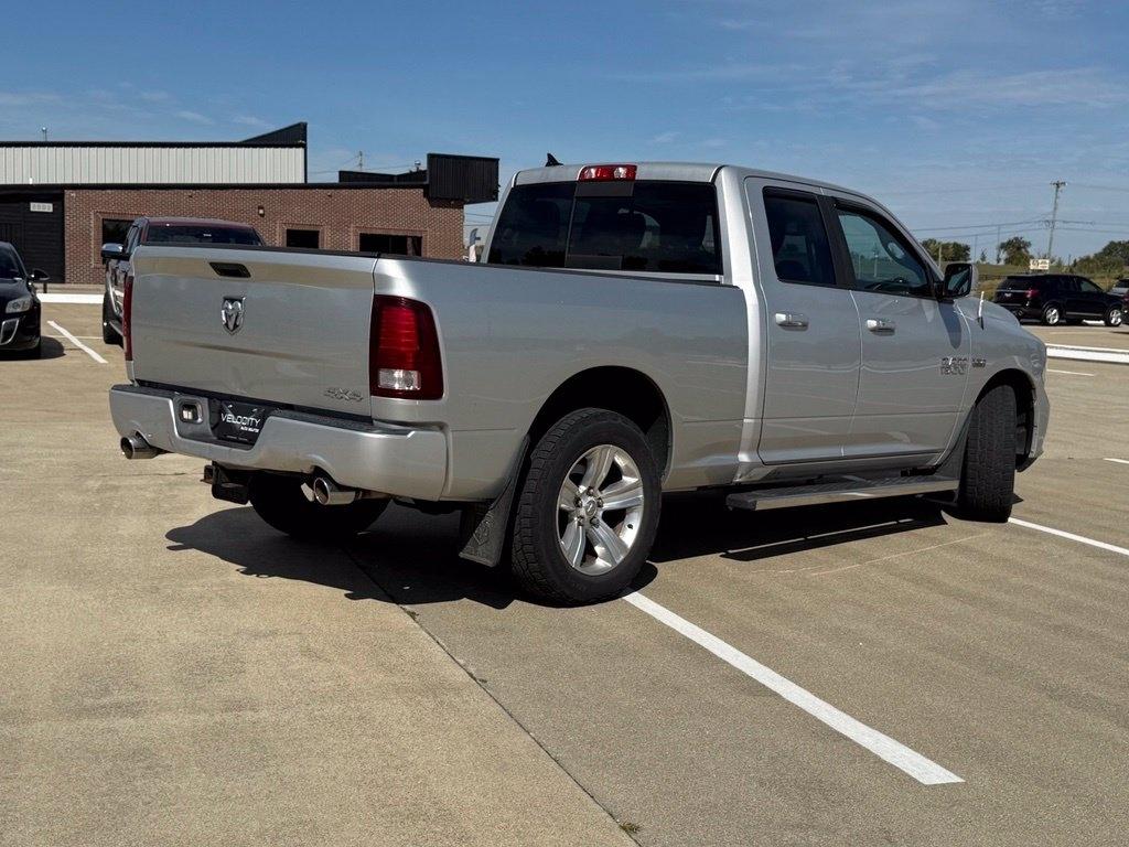 RAM 1500 4WD Quad Cab 140.5" Sport 2016