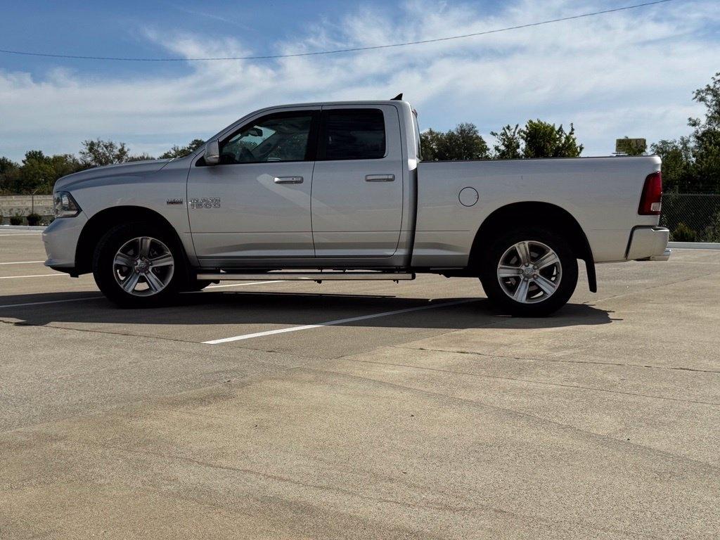 RAM 1500 4WD Quad Cab 140.5" Sport 2016